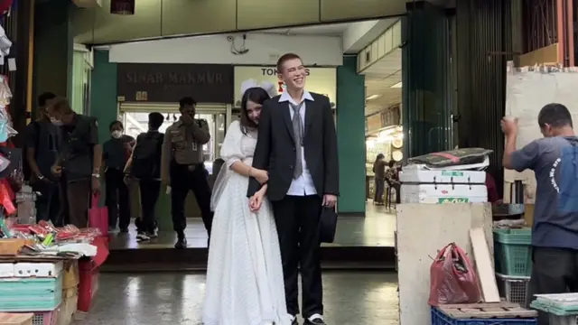 Street Prawedding Julian Jacob dan Mirriam Eka, (@julianjacs)