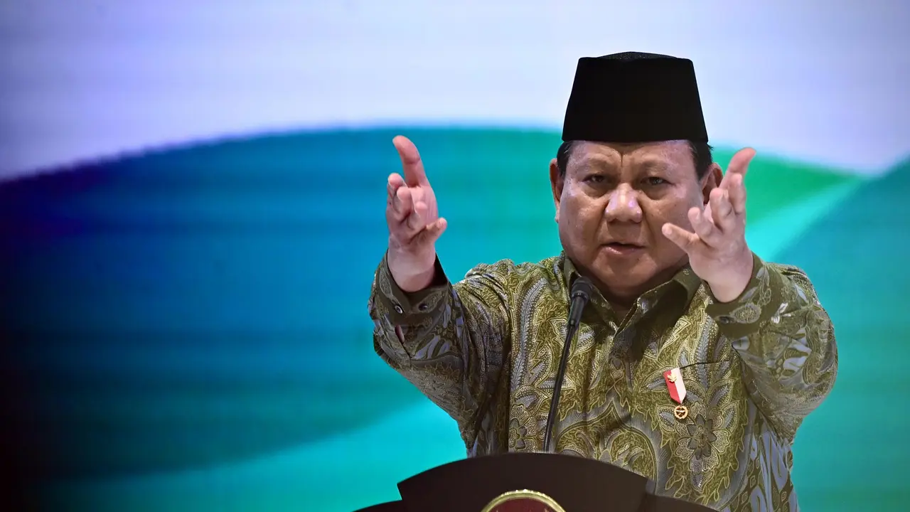 Presiden Prabowo Subianto menghadiri hari lahir (harlah) ke-102 Nahdlatul Ulama yang digelar di Istora Senayan, Jakarta, Rabu (5/2/2025). (Liputan6.com/Lizsa Egeham)