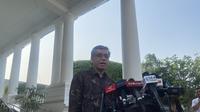 Menteri Tenaga Kerja (Menaker) Yassierli di Kompleks Istana Kepresidenan Jakarta, Selasa (29/10/2024). (Liputan6.com/Muhammad Radityo Priyasmoro).