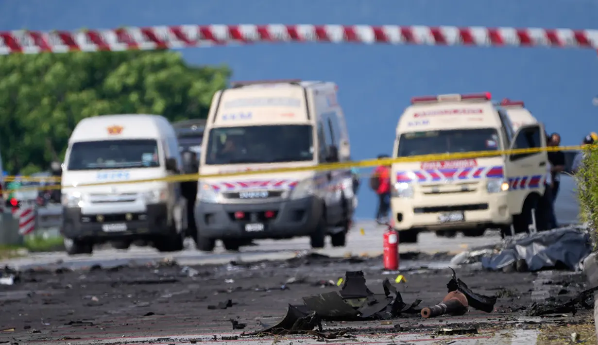 <p>"Pesawat yang membawa enam penumpang dan dua awak pesawat itu berangkat dari Bandara Internasional Langkawi menuju Bandara Sultan Abdul Aziz Shah (Subang)," kata Otoritas Penerbangan Sipil Malaysia (CAAM) seperti dilansir CNN. (AP Photo/Vincent Thian)</p>
