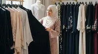8 Model Gamis yang Cocok untuk Perut Buncit: Tampil Langsing &amp; Percaya Diri