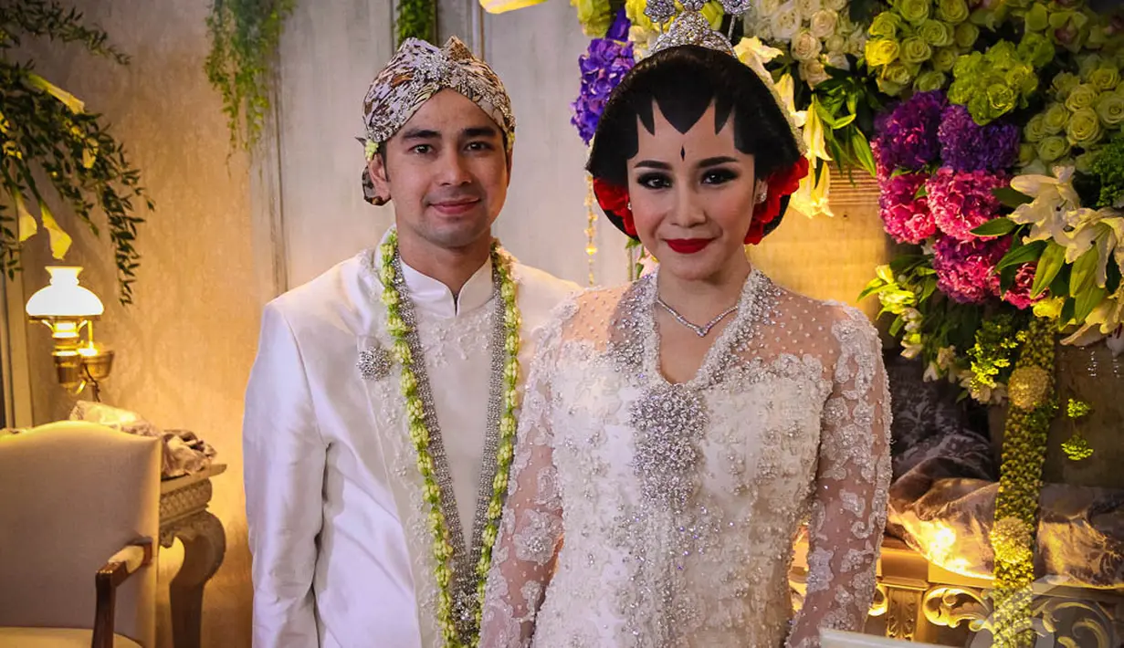 Setelah ijab kabul ini, Raffi Ahmad dan Nagita Slavina akan menggelar pesta pernikahan di tempat yang sama pada Minggu, 19 Oktober 2014, (17/10/14). (Liputan6.com/Faizal Fanani)