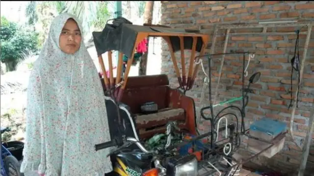 Cerita Haru Guru Madrasah Daerah Terpencul yang Rela Digaji dengan Hasil Kebun