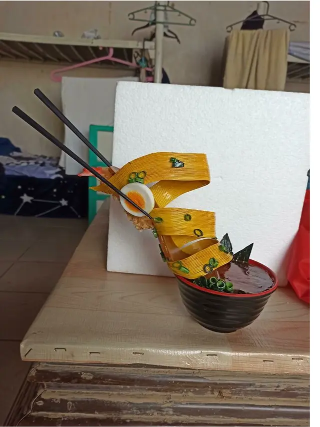 6 Bentuk Sepatu Mirip Makanan Ini Unik, Bikin Pengin Jajan