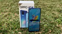Review Oppo A54. (Liputan6.com/ Yuslianson)