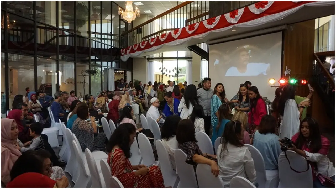 Sekitar 500 orang WNI di KJRI Houston saat Idul Fitri tiba. (Sumber: KJRI Houston)