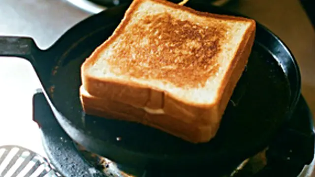 Roti bakar