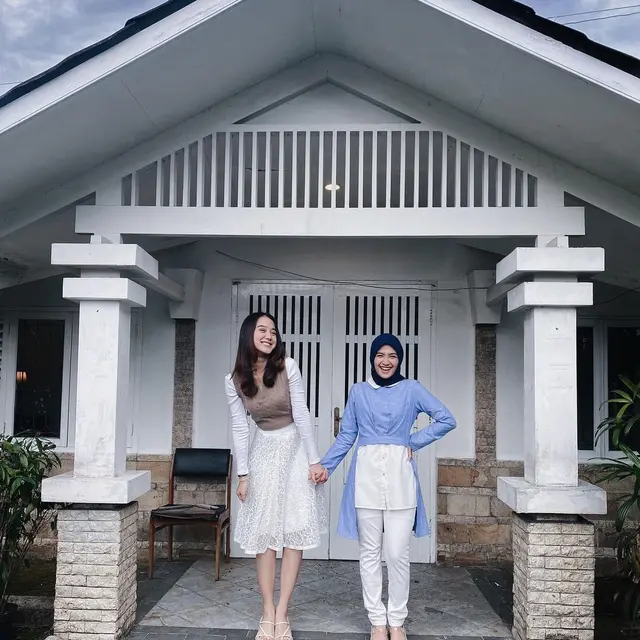 Pertama Kali Akting Bareng, Ini 6 Potret Kebersamaan Esta Pramanita dan Cut Syifa