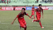 BUKA PELUANG - Persis Solo membuka peluang lolos ke babak semifinal Piala Polda Jateng. (Bola.com/Vincensius Sawarno)