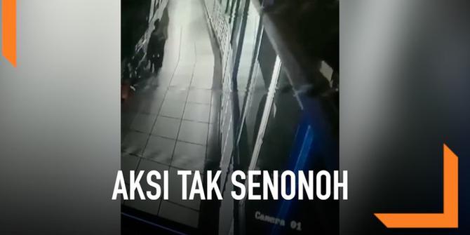 VIDEO: Aksi Tak Senonoh Pasangan Muda di Terminal Surakarta