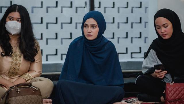 Syukuran Rumah Baru Syifa Hadju