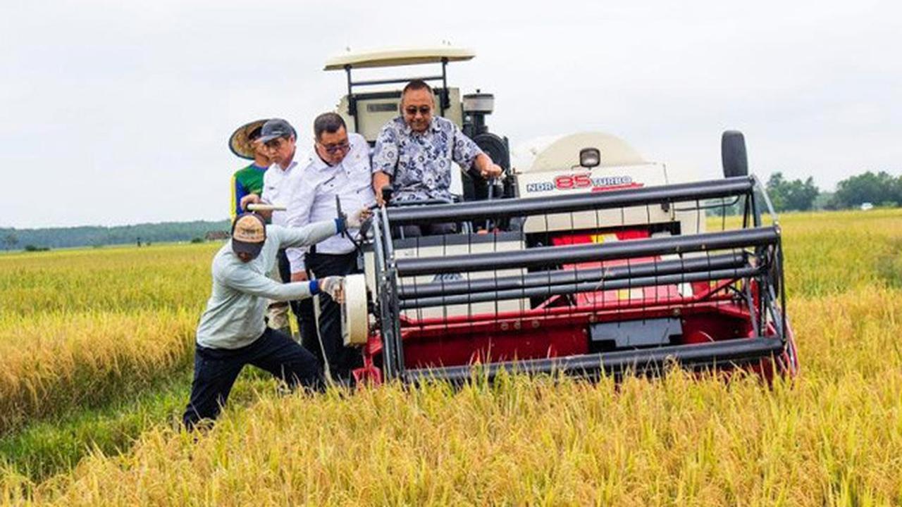 Manfaatkan Alsintan, Petani Wonogiri Hemat Biaya Produksi 30%