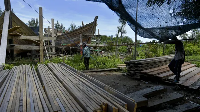 Geliat Industri Galangan Kapal di Aceh