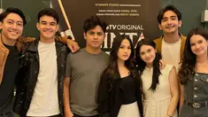 Potret konferensi pers series Cinta Mati. Aisyah Aqilah, Mahdy Reza hingga Cantika Putri Kirana turut serta membintangi series ini. Series tersebut merupakan debut series Richelle Skornicki dan series ketiga untuk Aliando. Meski rata-rata pemainnya baru pertama kali adu akting bareng, namun para pemainnya sudah kompak dan dekat satu sama lainnya di balik layar. (Liputan6.com/IG/@chelle.gs)
