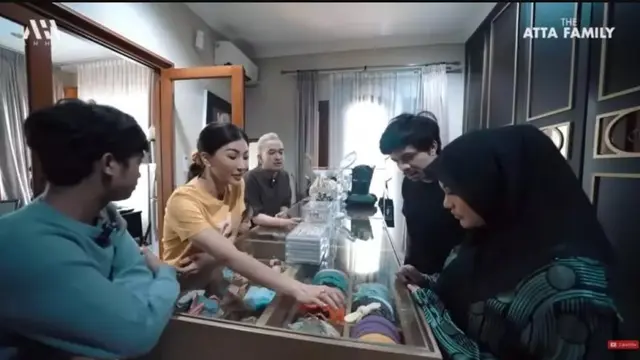 Walk In Closet di kamar Sarwendah dan Ruben Onsu