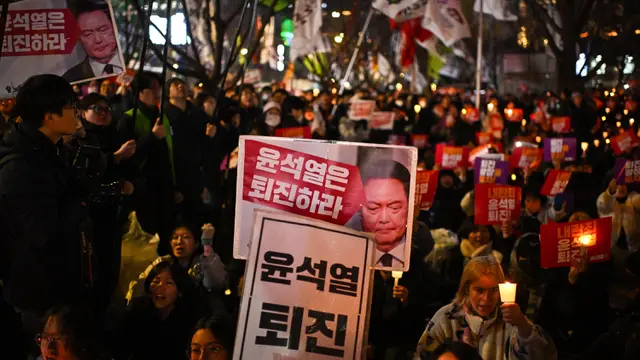 Nyalakan Lilin, Warga Korea Selatan Turun ke Jalan Desak Pengunduran Diri Presiden Yoon Suk Yeol