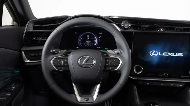 Lexus RZ 2026 dibekali baterai 77 kWh, tenaga hingga 402 hp, serta teknologi steer-by-wire dengan fitur Interactive Manual Drive (Lexus)