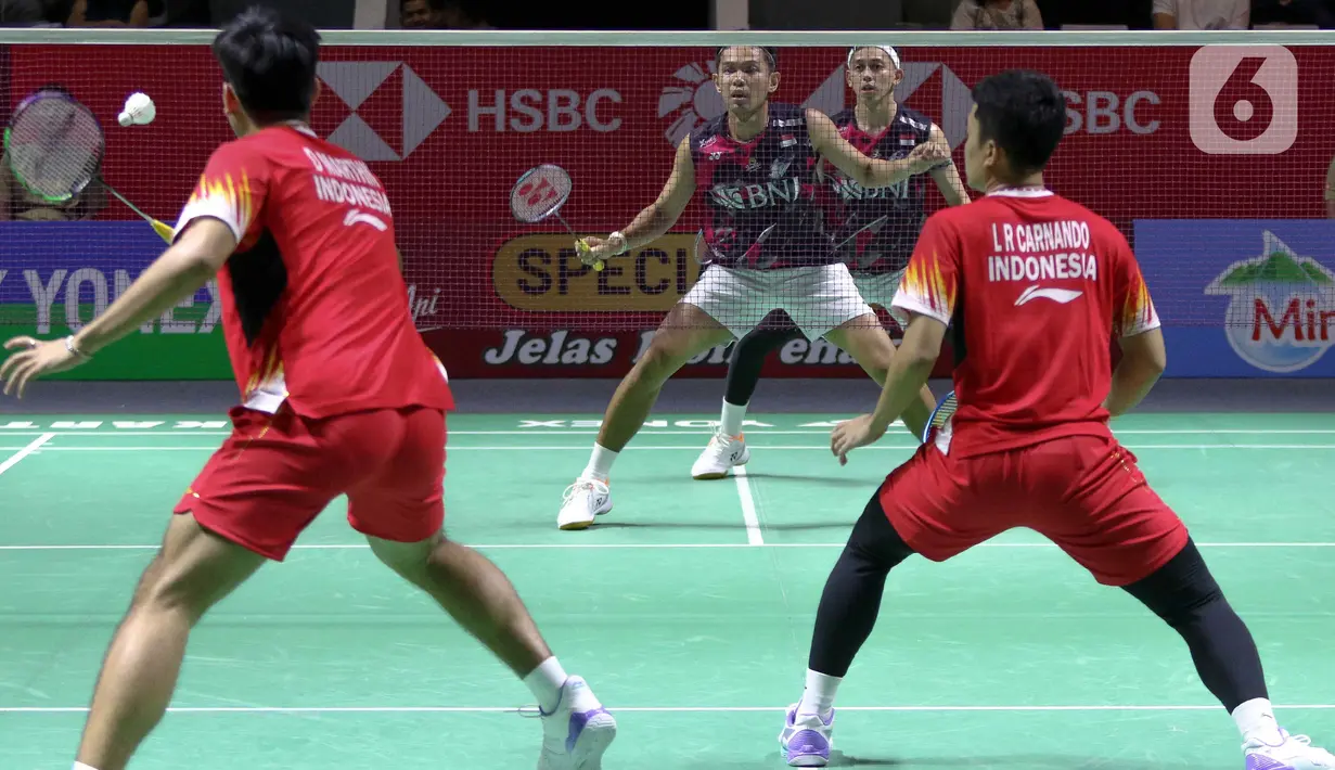 Tampil konsisten, Leo Rolly Carnando/Daniel Marthin berhasil unggul hingga akhir pertandingan. (Liputan6.com/Herman Zakharia)