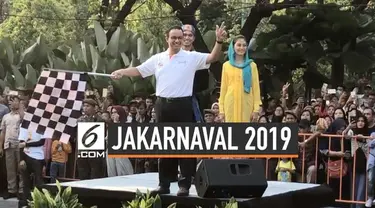 Gubernur DKI Jakarta Anies Baswedan melepas parade Jakarnaval di Balai Kota, Jakarta. Dengan tema Wajah Baru Jakarta, Anies berharap festival ini dapat menunjukkan keberagaman yang ada di Jakarta.