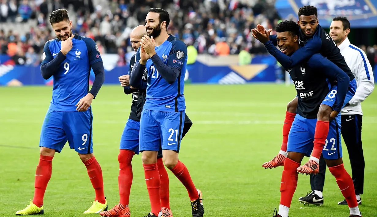 Olivier Giroud dkk membawa Prancis menduduki peringkat kedelapan pada ranging FIFA terbaru dengan koleksi 1208 poin. (AFP/Franck Fife)