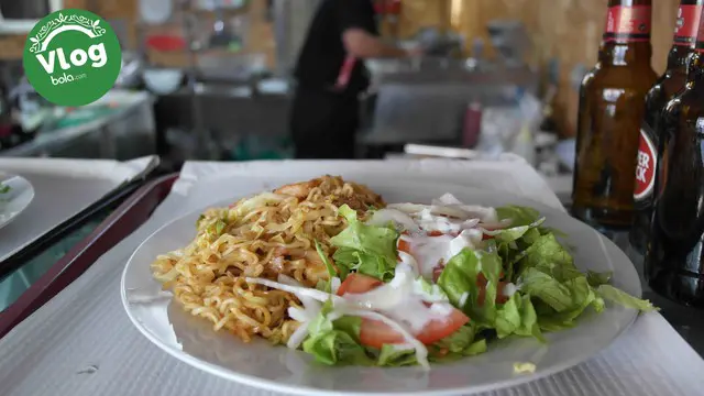 Vlog Bola.com: Menikmati Nasi Goreng di Kota Kelahiran Cristiano Ronaldo