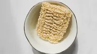 15 Ide Jualan Makanan dari Mi Instan Modal Kecil yang Viral dan Menguntungkan