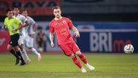 Pemain Persija Jakarta, Maciej Gajos saat menghadapi Borneo FC pada laga pekan ke-7 BRI Liga 1 2023/2024 di Stadion Patriot Candrabhaga, Bekasi, Rabu (9/8/2023). (Bola.com/Bagaskara Lazuardi)
