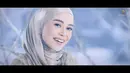 Lagu ini dipopulerkan oleh penyanyi asal Malaysia, Siti Nurhaliza. Namun Lesti hadirkan versi yang tak kalah syahdu. [YouTube 3D Entertainment]