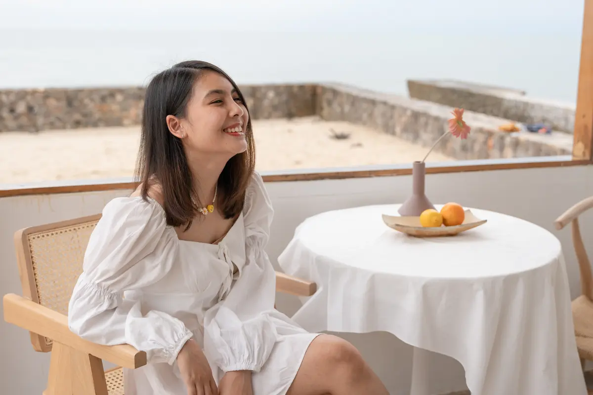 perempuan dan oktober hidup bahagia