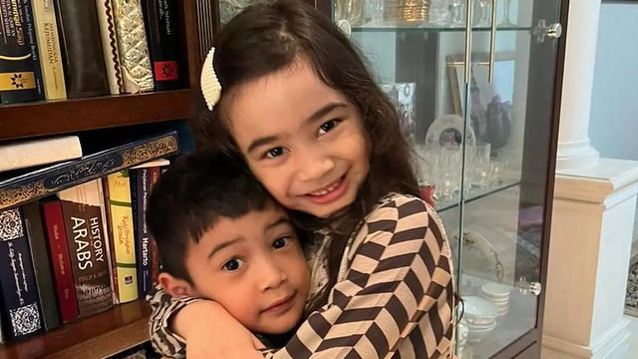 Raqeema dan Rasheed, anak Nabila Syakieb (Instagramnsyakieb85)