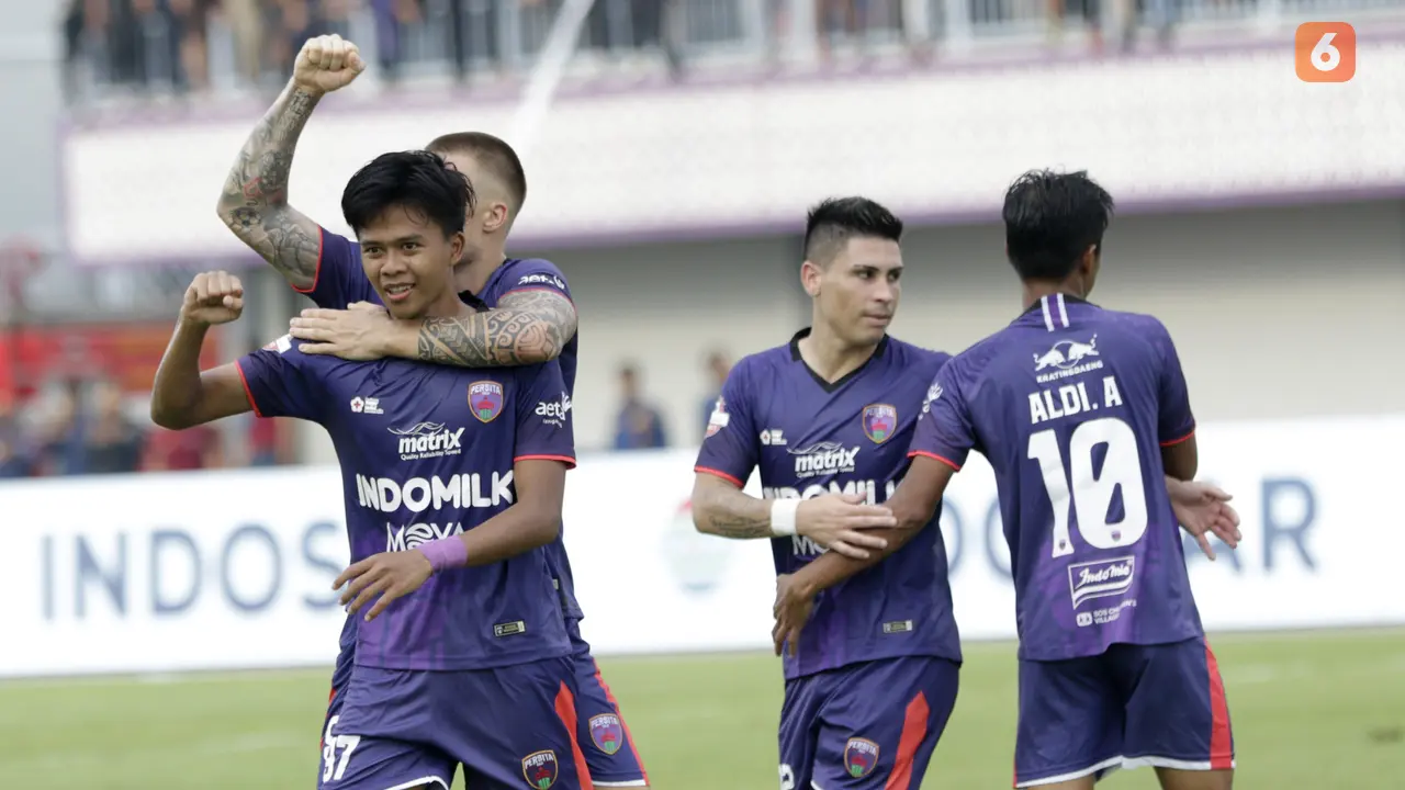 Shopee Liga 1 : Persita Tangerang Vs PSM Makassar