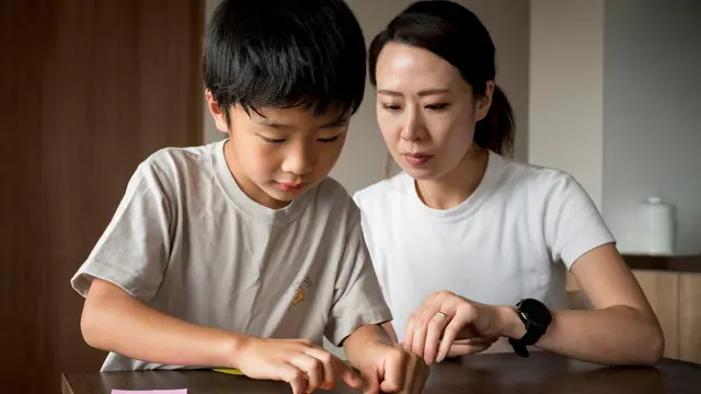 Tanda Anak Punya Pola Pikir Kompleks, Orang Tua Perlu Peka Sejak Dini!
