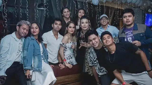 Dikabarkan Tengah Dekat, Ini 6 Momen Kebersamaan Cinta Laura dan Aero Aswar