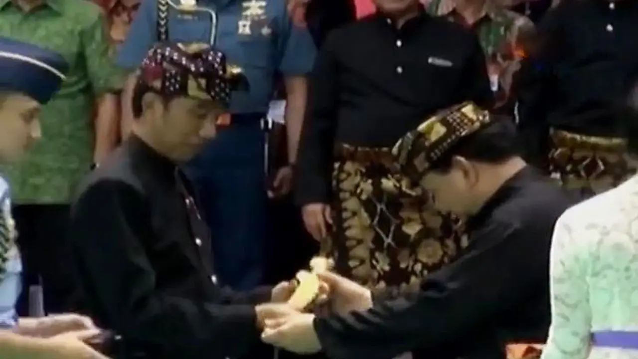 Gelar Kehormatan untuk Jokowi