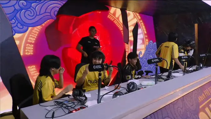 <p>Onic PH Bawa Pulang Trofi ESL Mobile Masters 2025! (Doc MPL Indonesia YouTube)</p>