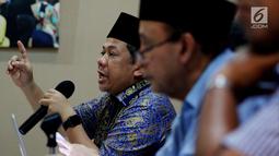 Wakil Ketua DPR RI, Fahri Hamzah menjadi pembicara diskusi di DPP PAN, Jakarta, Rabu (9/5). Diskusi bertema Reformasi 98: Melawan Lupa. (Liputan6.com/JohanTallo)