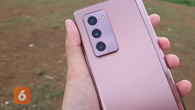 Galaxy Z Fold 2