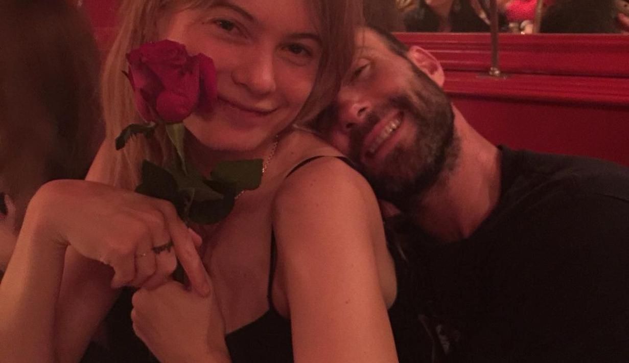 Adam Levine dan Behati Prinsloo. (Foto: Instagram/ adamlevine)