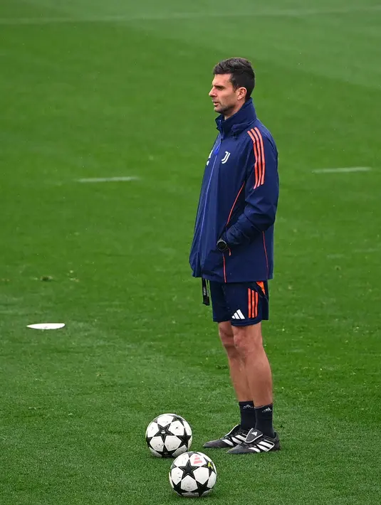 Di Liga Champions 2024/2025, tim racikan pelatih Thiago Motta ini baru meraih dua kali menang, dua kali seri, dan sekali kalah. (Isabella BONOTTO/AFP)