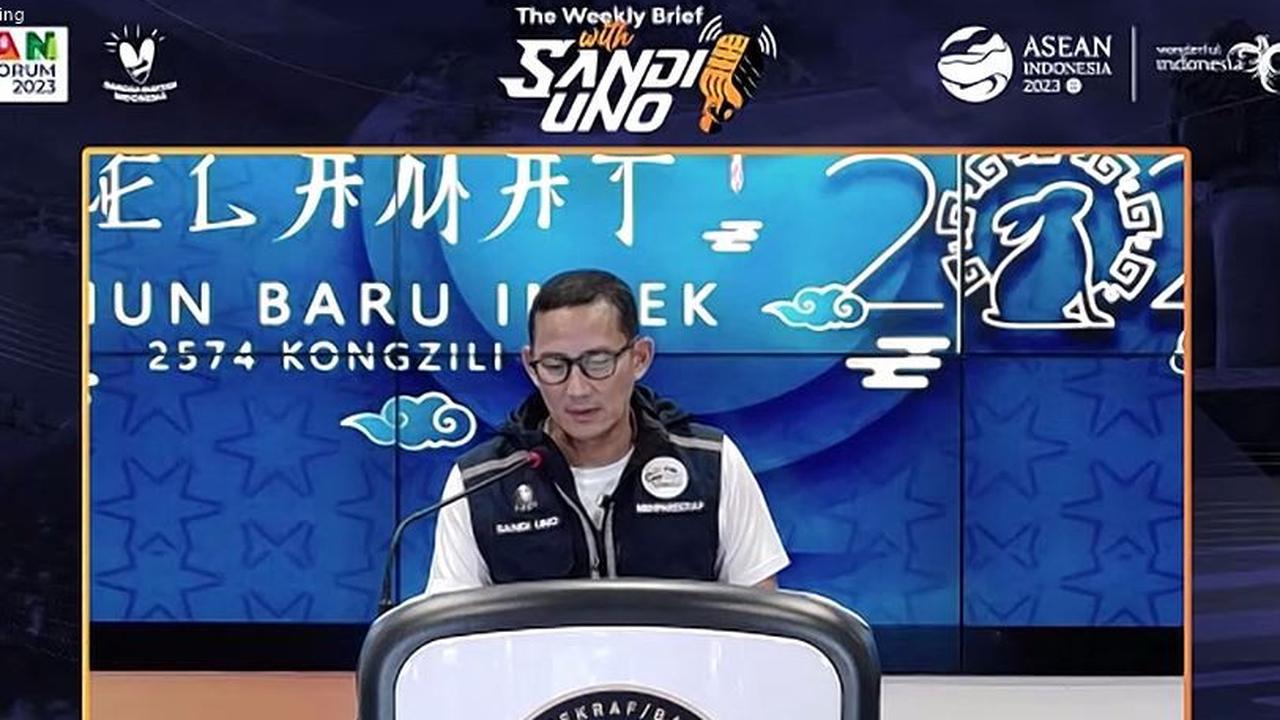 Menpaekraf Sandiaga Uno di The Weekly Bried with Sandi Uno, Selasa, 24 Januari 2023