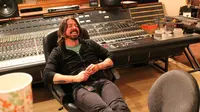Sang vokalis Foo Fighters bakal memberikan laporan maupun wejangannya seputar studio rekaman terbaik di Amerika.