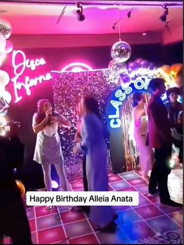 6 Momen Pesta Ulang Tahun ke-18 Alleia Anak Ariel NOAH, Meriah Bertema Disko