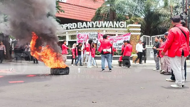 Aksi unjuk rasa mahasiswa Untang Banyuwangi, kecam pemangkasan anggaran pendidikan oleh pemerintah pusat (Istimewa)