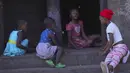 Wabah kolera sering terjadi di kota-kota di Zimbabwe di mana pasokan air minum dan fasilitas sanitasi tidak menentu - dan infrastruktur telah runtuh karena pengabaian selama bertahun-tahun. (AP Photo/Tsvangirayi Mukwazhi)
