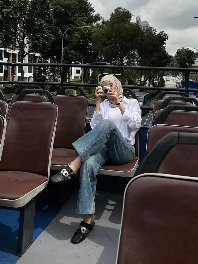 6 Gaya Berhijab Selebgram Sashfir yang Minimalis, Sedang Digemari Gen Z