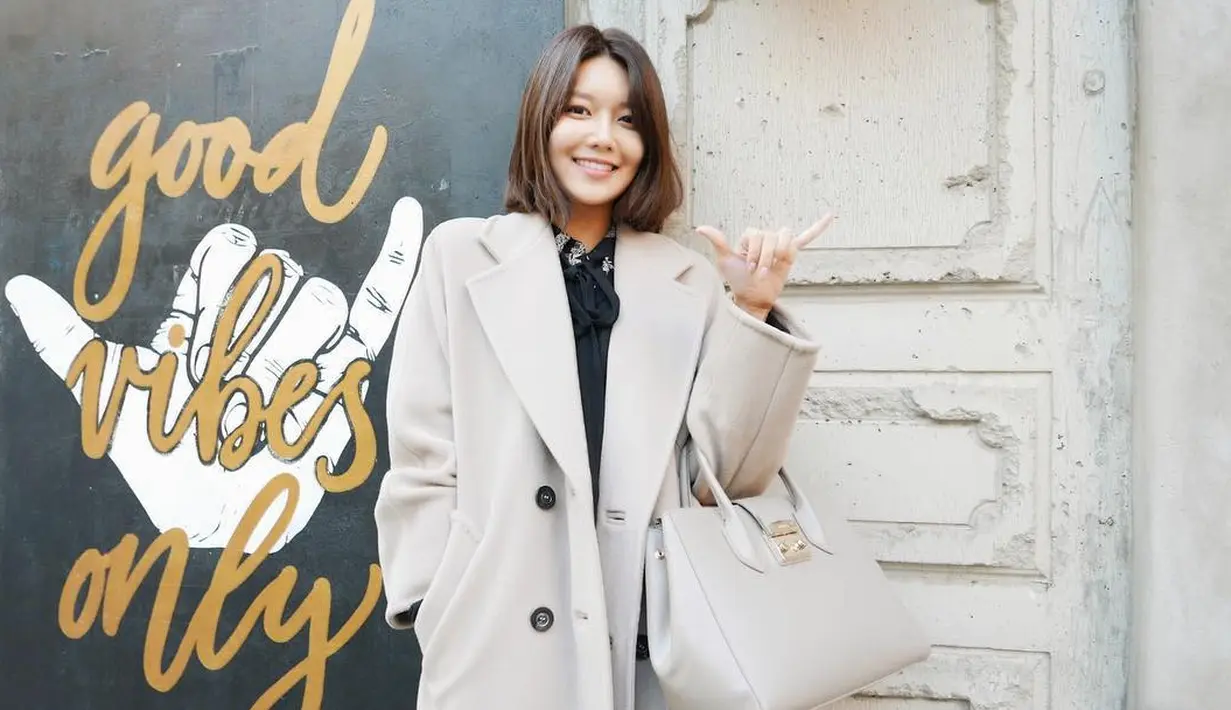 Dalam acara itu, Sooyoung mengaku dirinya berharap bisa lebih menyiapkan diri sebelum debut sebagai personel girlband. (Foto: instagram.com/hotsootuff)
