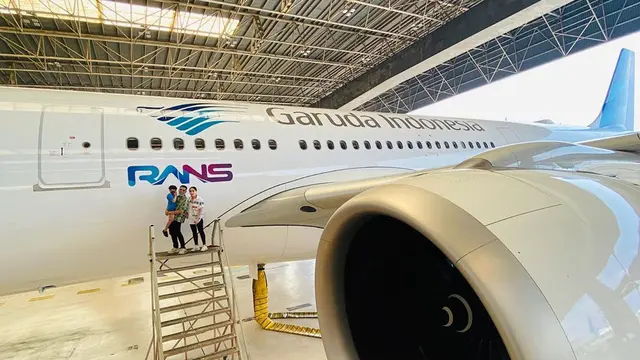 Kerjasama dengan Garuda Indonesia, Ini 6 Momen Raffi dan Nagita Perlihatkan Logo RANS