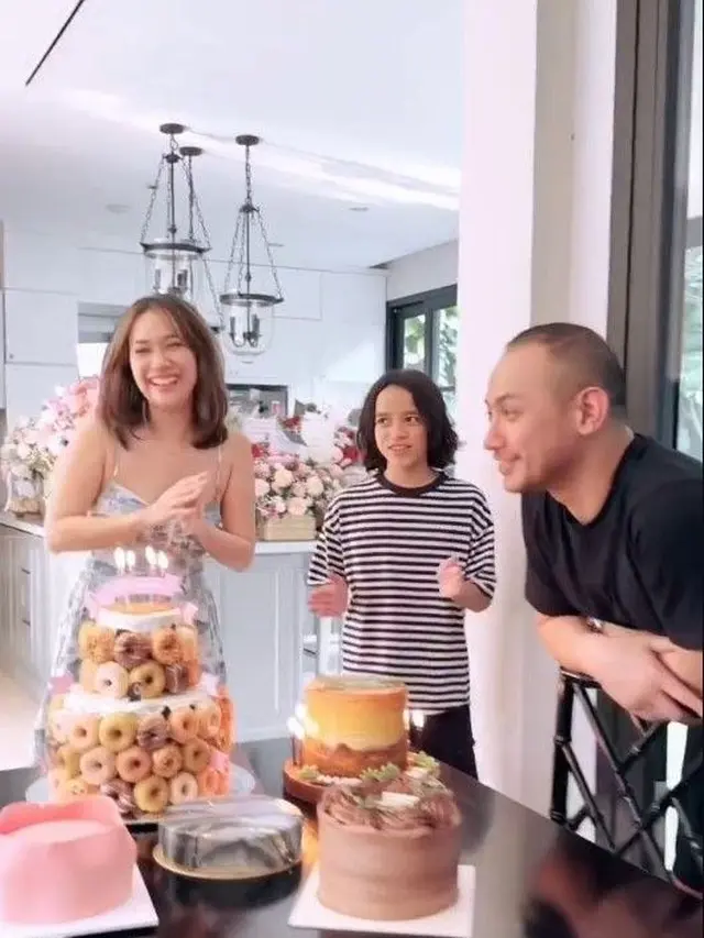 7 Potret Kedekatan Noah Anak BCL dengan Tiko Aryawardhana, Telah Direstui