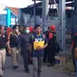 Rekonstruksi ledakan yang berujung kebakaran pabrik mercon di Tangerang. (Liputan6.com/Pramita Tristiawati)