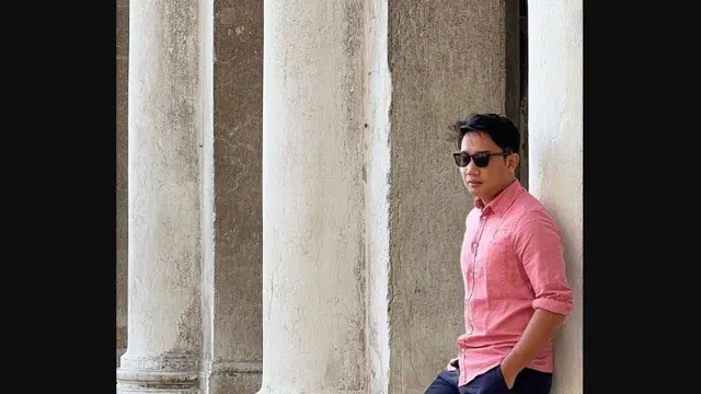 Anak Ridwan Kamil, Emmeril Kahn Mumtadz atau Eril hingga saat ini belum ditemukan usai dinyatakan hilang pada Kamis 26 Mei 2022 terbawa arus Sungai Aare di Swiss.